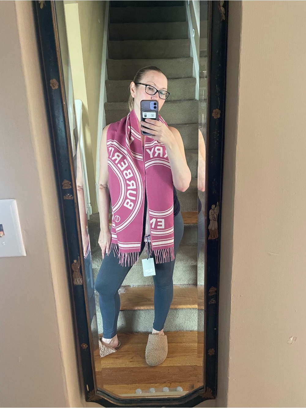 NWT authentic Burberry 100% wool Pink Logo Fringe Scarf